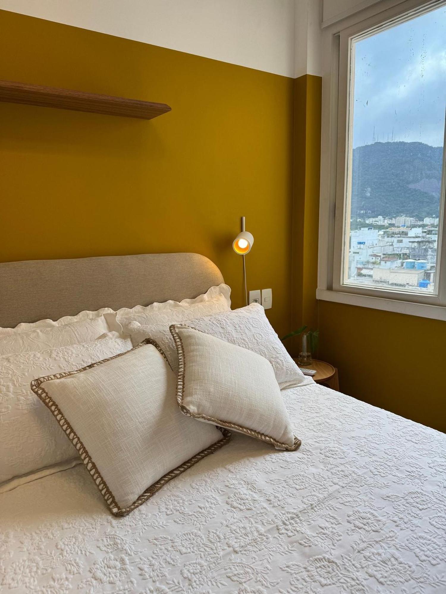 Espacoso 2quartos A Passos Da De Ipanema Apartamento