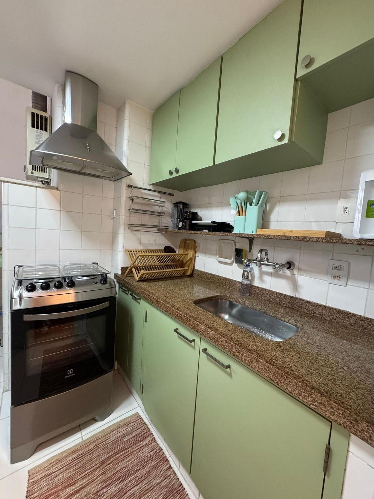 Espacoso 2quartos A Passos Da De Ipanema Apartamento